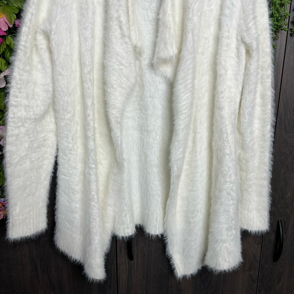 Colleen Lopez Cream Fuzzy Open Front Cardigan Size Small - Picture 6 of 13